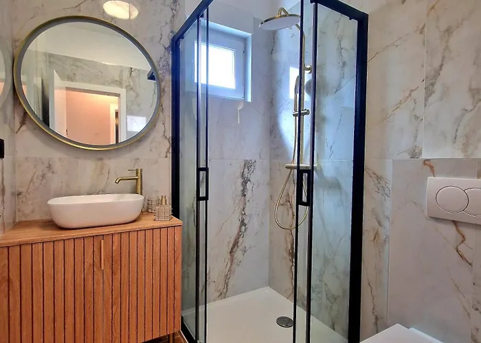 Lumino * 穆泰尔岛